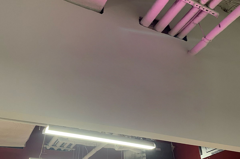 До установки рекламной вывески и после